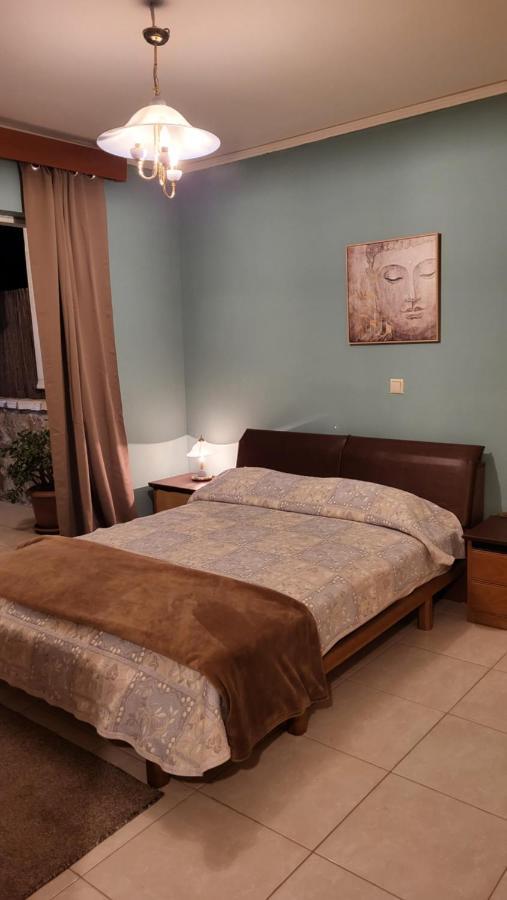 M&M Airport Stop Garden Apartment Spata  Bagian luar foto